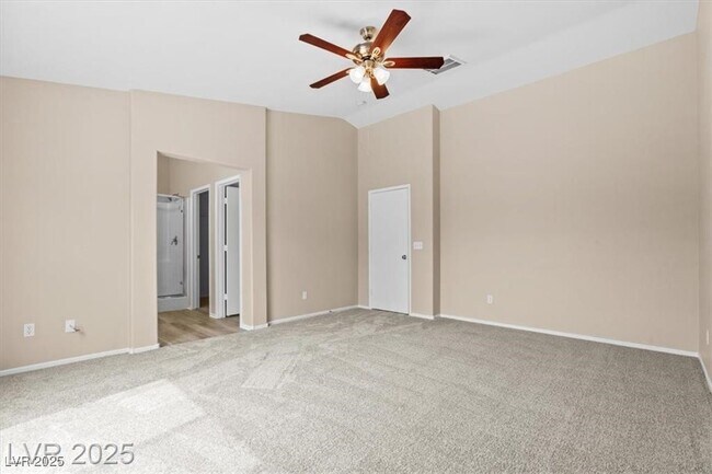 Building Photo - 9709 N Fast Elk St