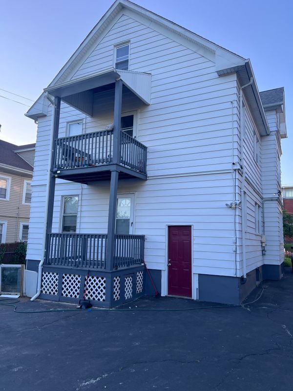 Building Photo - 271 Holcomb St