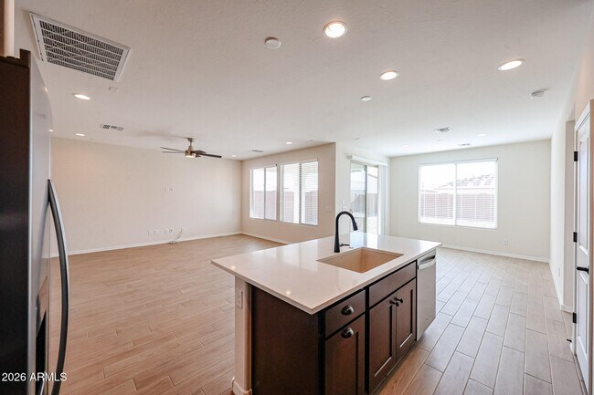 Building Photo - 25465 N 172nd Dr