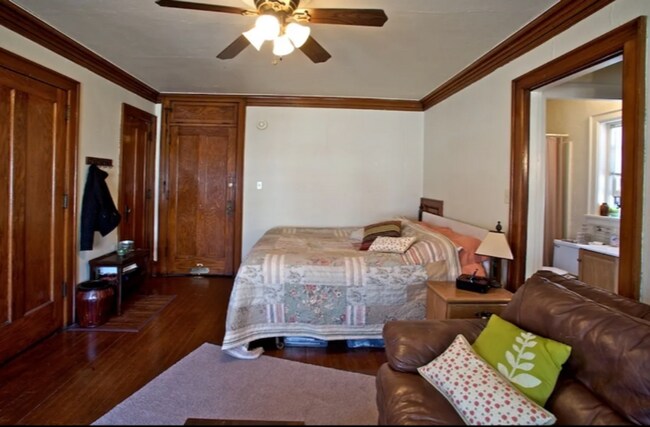 Building Photo - The Brady Apartments