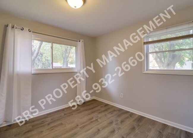 Building Photo - Move In Ready 3-Bedroom Home for Rent – West Bloomfield, MI