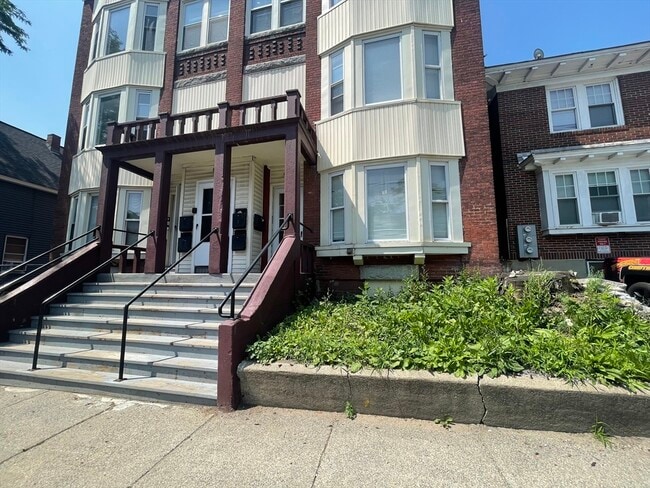 Primary Photo - 359 Water St