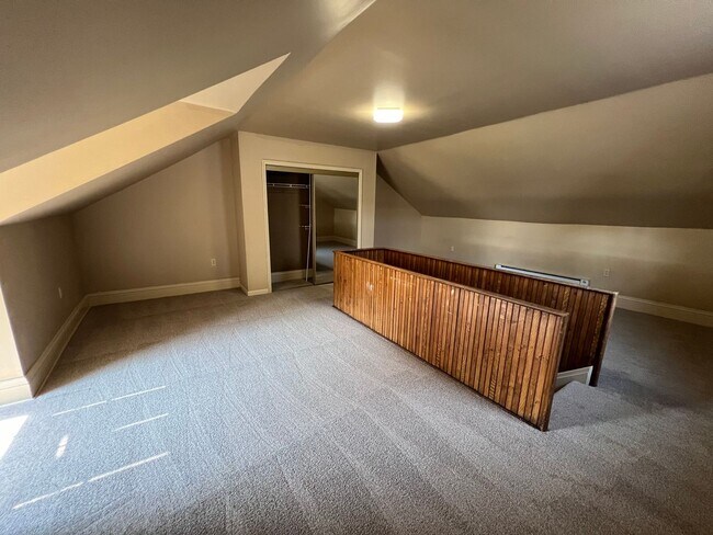 Building Photo - 1518 Fernleaf St