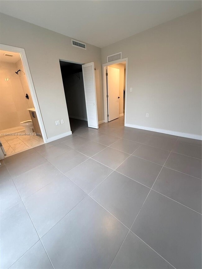 Building Photo - 25743 SW 144th Ave