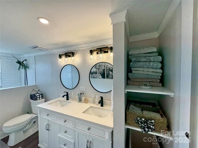 Building Photo - 120 S East Ave