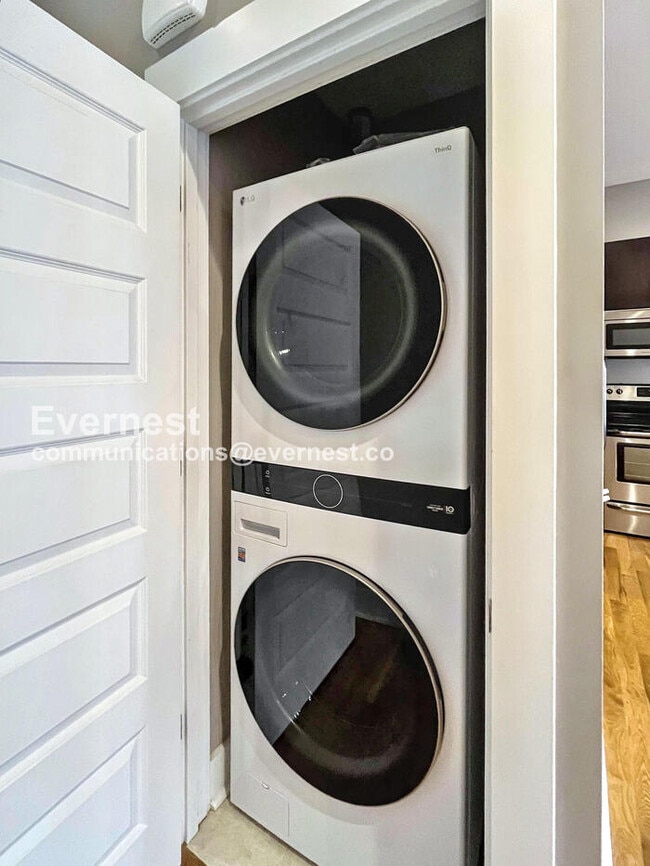 Building Photo - 600 Garfield St