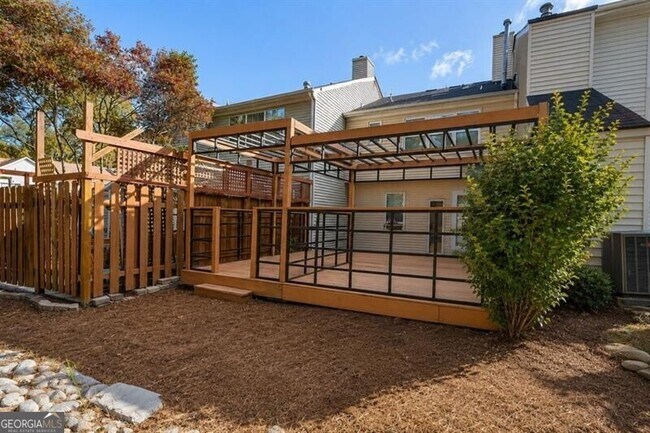 Building Photo - 3539 Mt Vernon Cir