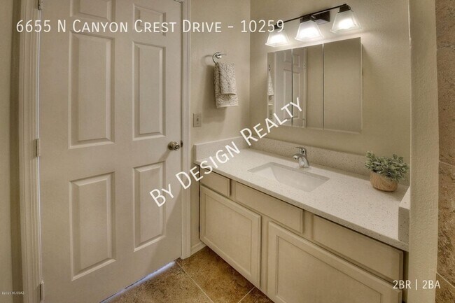 Building Photo - NE Foothills Top floor 2 Bedroom 2 Bath - Enclosed Patio