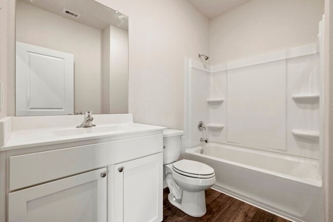 Building Photo - 1520 Jean Mdw Dr