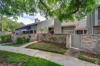 Building Photo - 7131 Brendam Ln