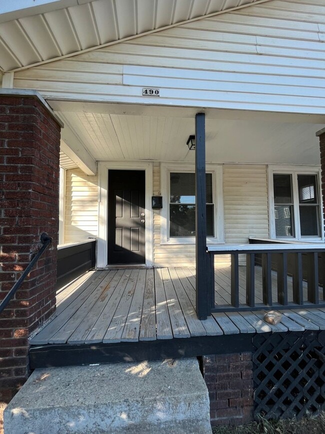 Building Photo - 490-492 E Jenkins Ave