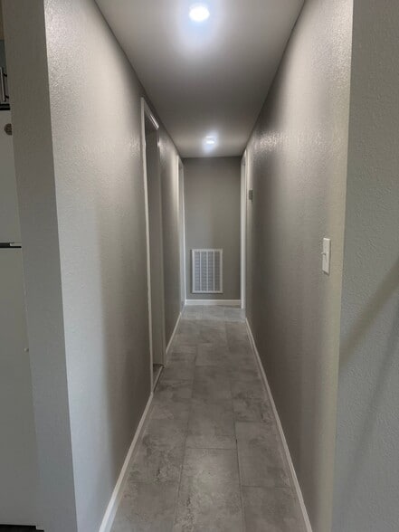 Building Photo - 3040 Fletcher Ave