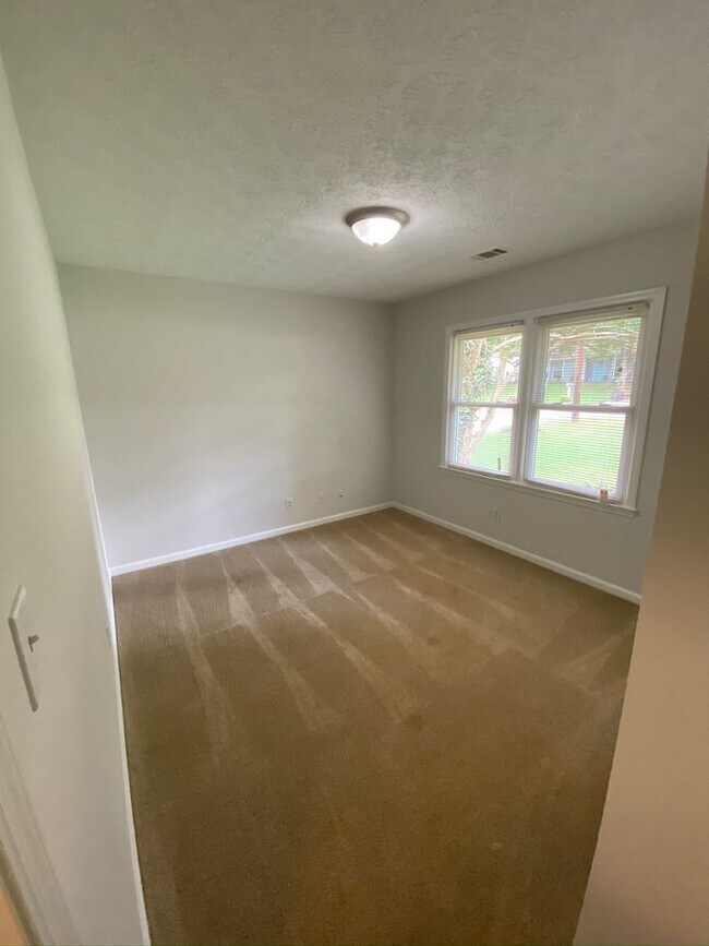 Building Photo - Charming Well Maintained Ranch on Quiet Cul-de-Sac – 3BR/2BA Near Downtown Decatur