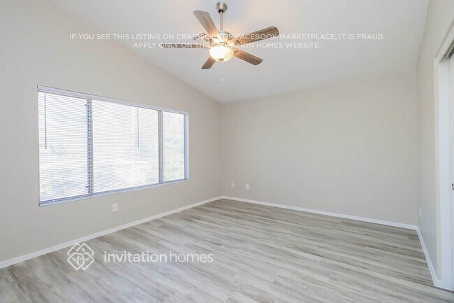 Building Photo - 696 N Coral Key Ave