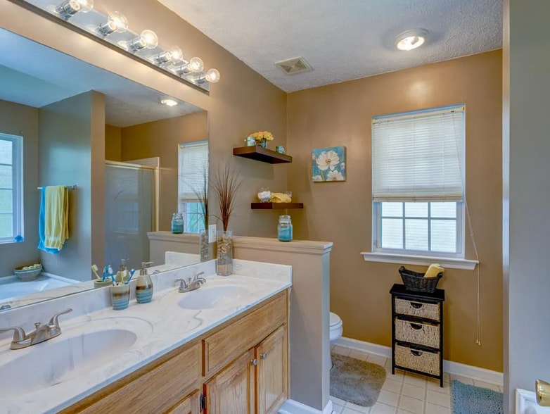 Building Photo - 4845 Clarksville Hwy