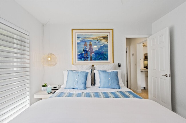 Building Photo - 800 Briny Ave