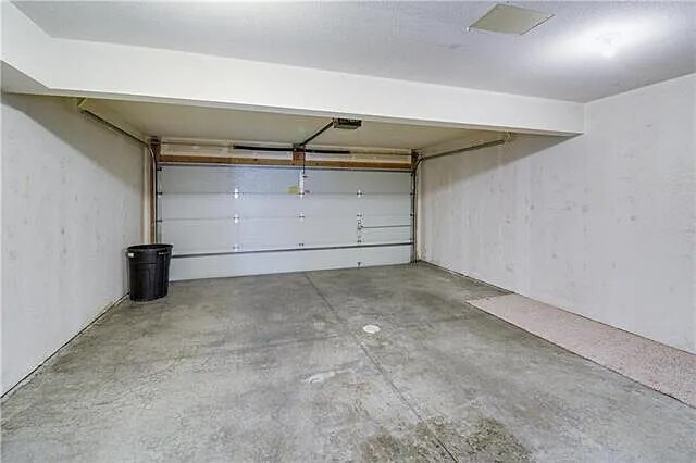 Building Photo - 1654 NW Garrett Dr