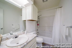 Building Photo - 14927 Moss Arbor