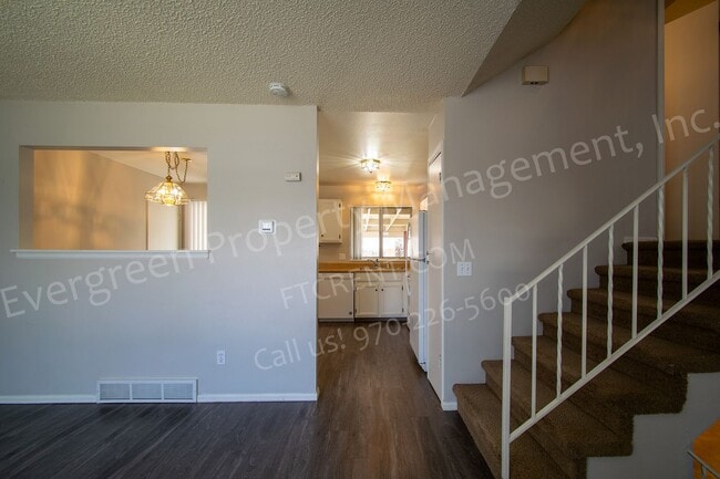 Building Photo - 4337 Hummingbird Dr