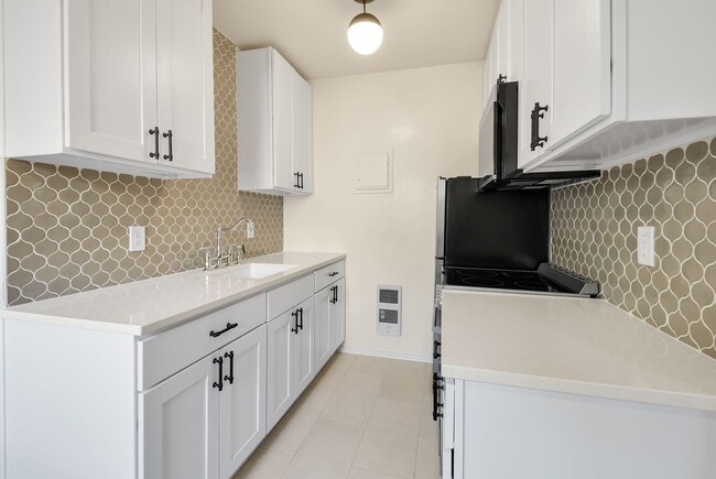 Interior Photo - Glen Eden LLC
