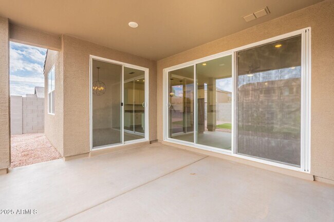 Building Photo - 3104 Bee Trl