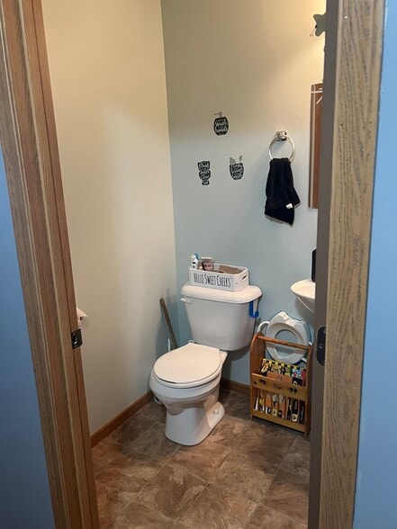 Building Photo - 73 BB Way