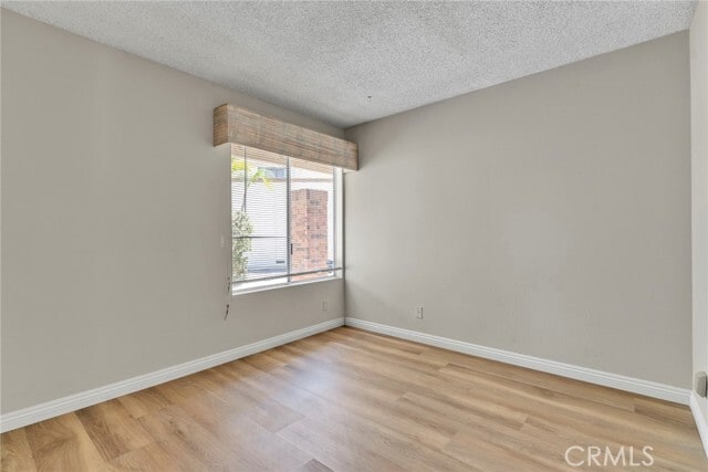Building Photo - 23502 Shadowcrest Pl