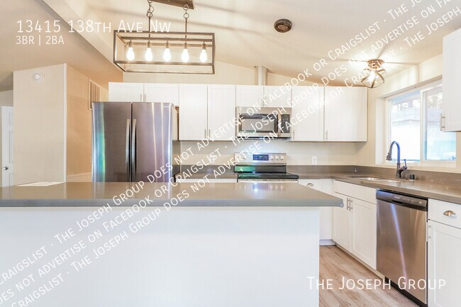 Building Photo - 13415 138th Ave NW
