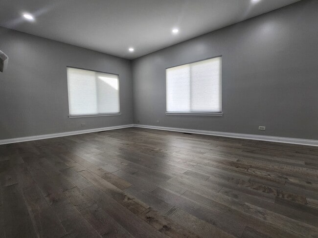Building Photo - 3832 Baybrook Dr