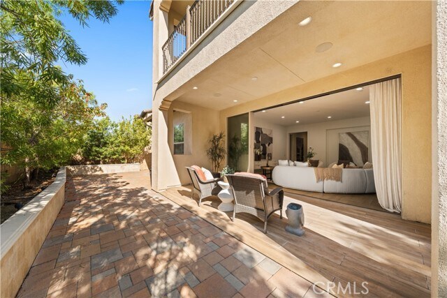 Building Photo - 18 Windrow Rd