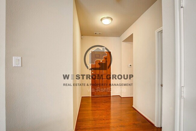 Building Photo - 8821 Highland Orchard Dr