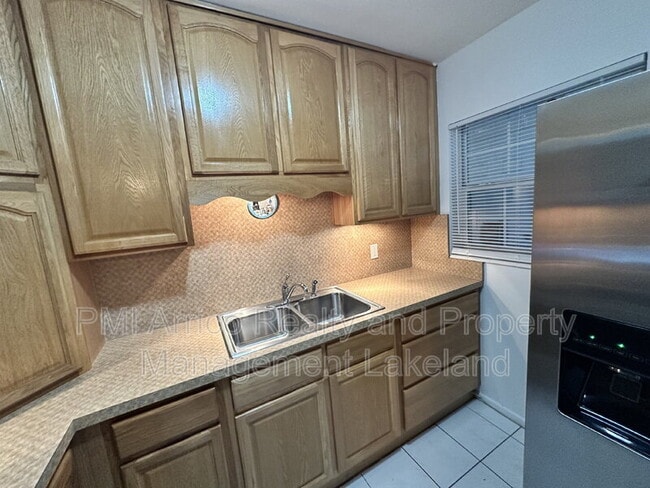 Building Photo - 2265 3rd St NE