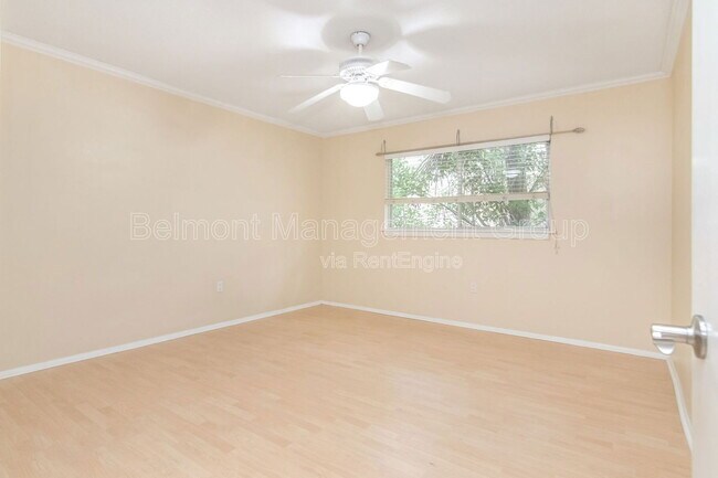 Building Photo - 644 N Knowles Ave