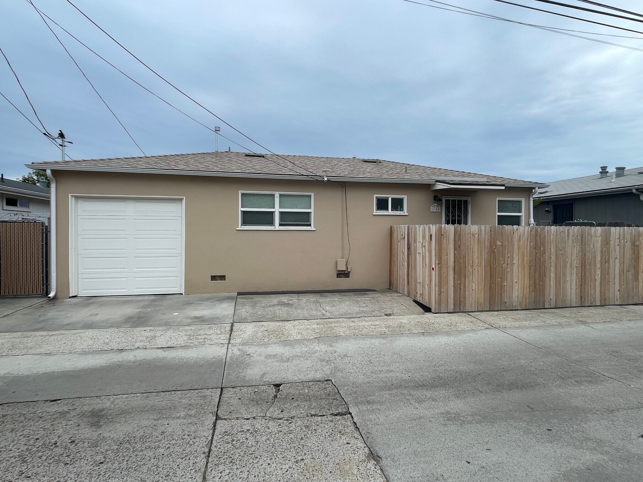 Building Photo - 6740 Amherst St