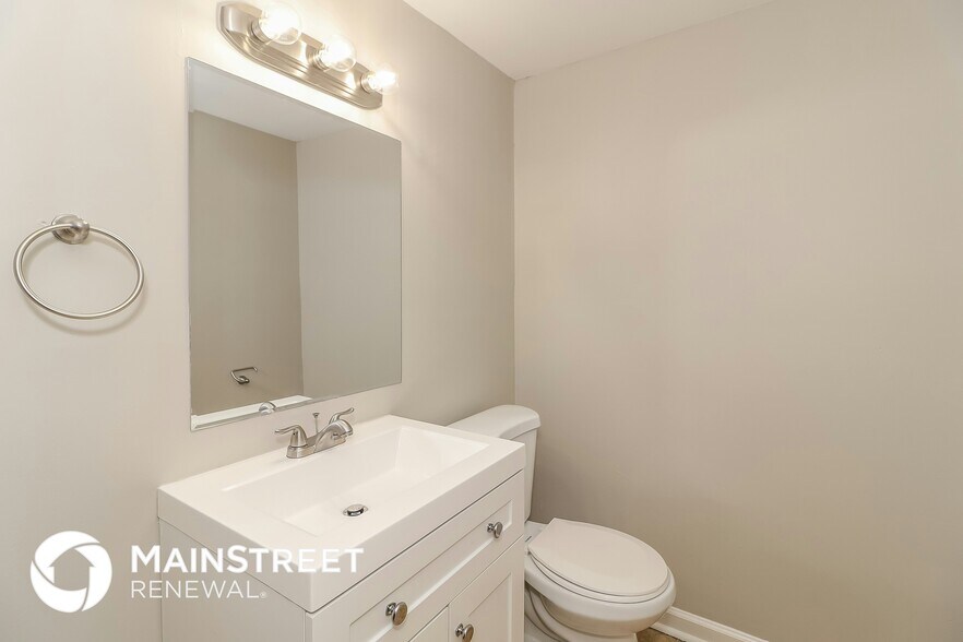 Building Photo - 3020 Orbit Cir