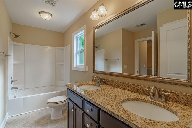 Building Photo - 105 High Bluff Ln