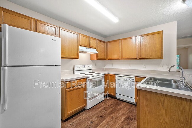 Building Photo - 532 Paulling Dr