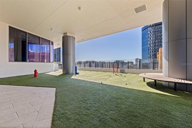 Building Photo - 275 1st Ave S