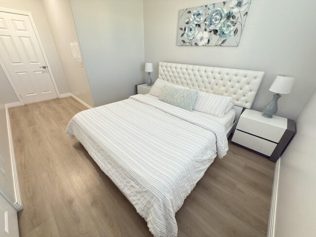 Building Photo - 52165 Allende Dr