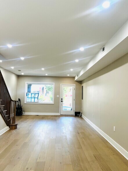 Building Photo - 5612 2nd Pl NW