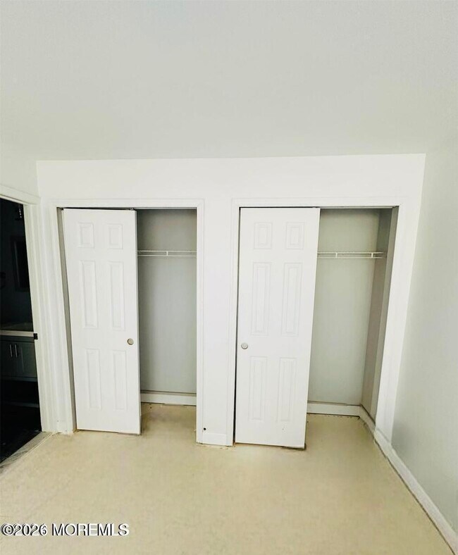 Building Photo - 76 Des Moines Ct