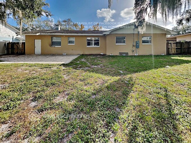 Building Photo - 2213 Brookshire Ave