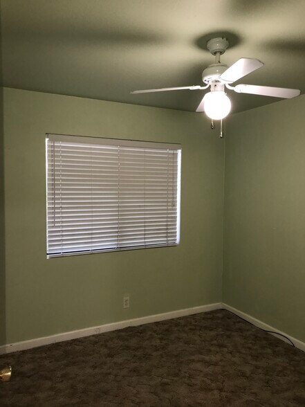 Bedroom 2 - 852 Kellogg Ave