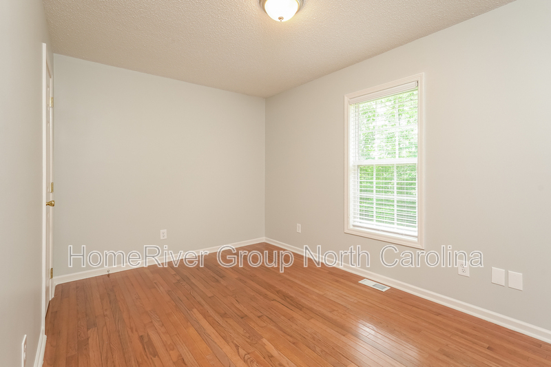 Building Photo - 4735 Beckel Rd