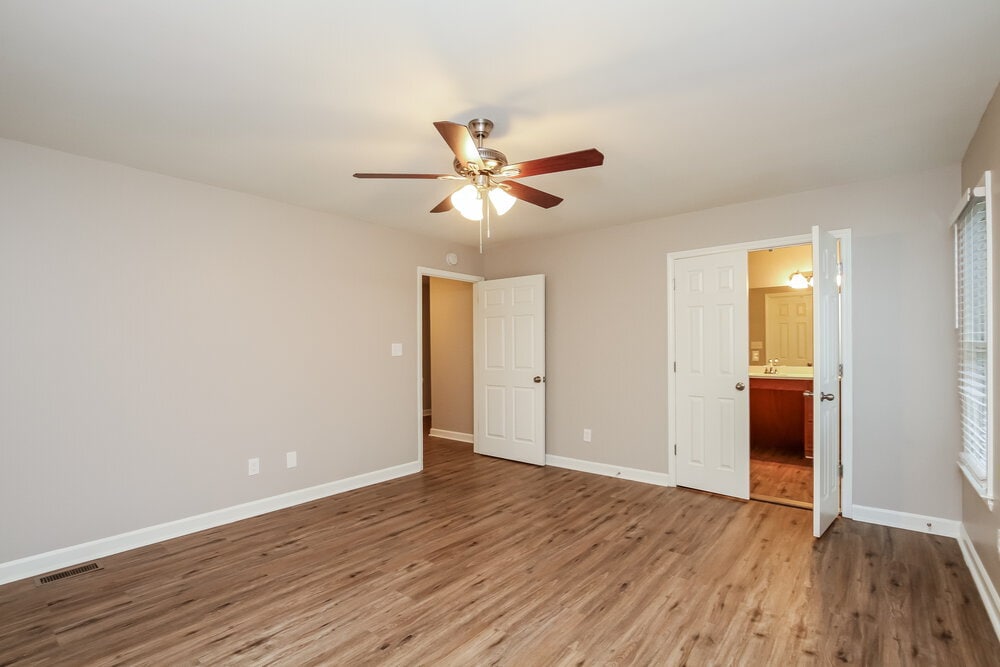 Building Photo - 3631 Robin Ln