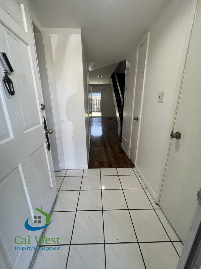 Building Photo - $2995 - Berryessa 2 Br/1.5 Ba Condo in Great Location