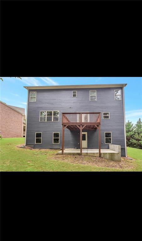 Building Photo - 825 Streamview Way
