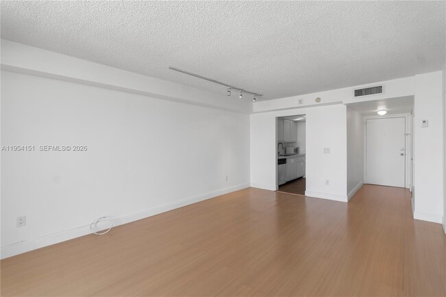 Building Photo - 2350 NE 135th St