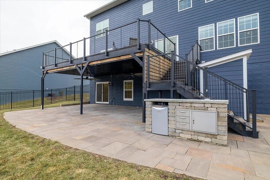 Building Photo - 840 Jefferson Cir