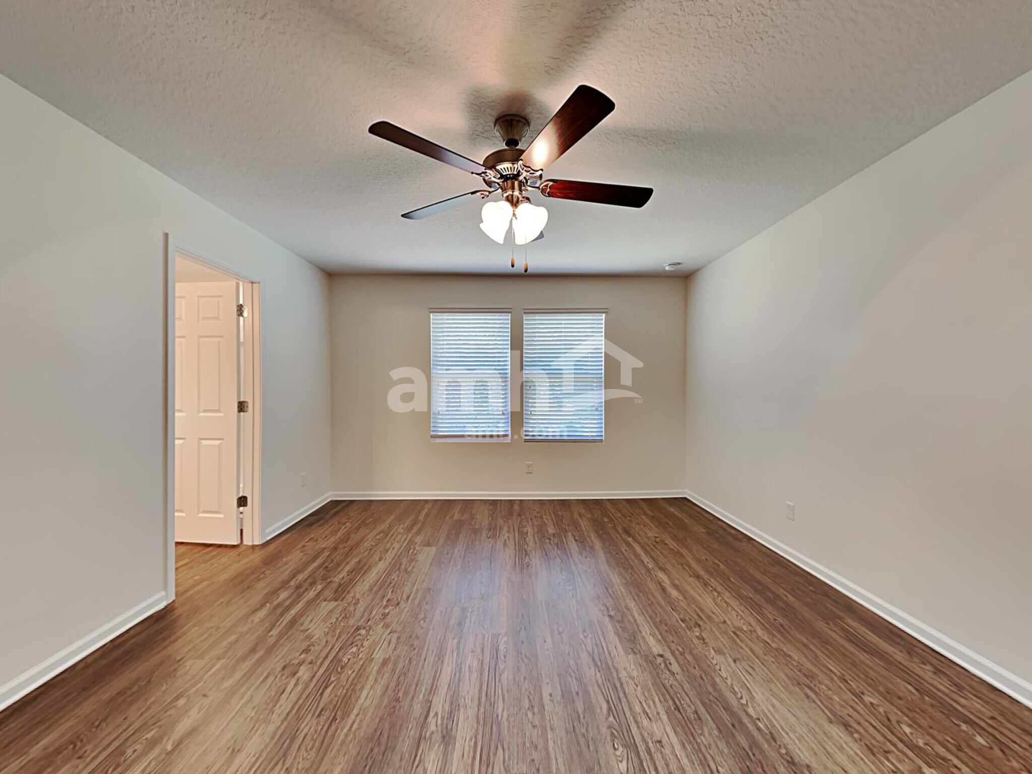 Building Photo - 220 W Jayce Wy